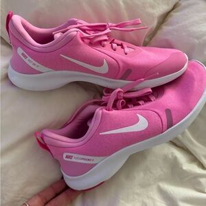 Pink Nike Flex Experience 8